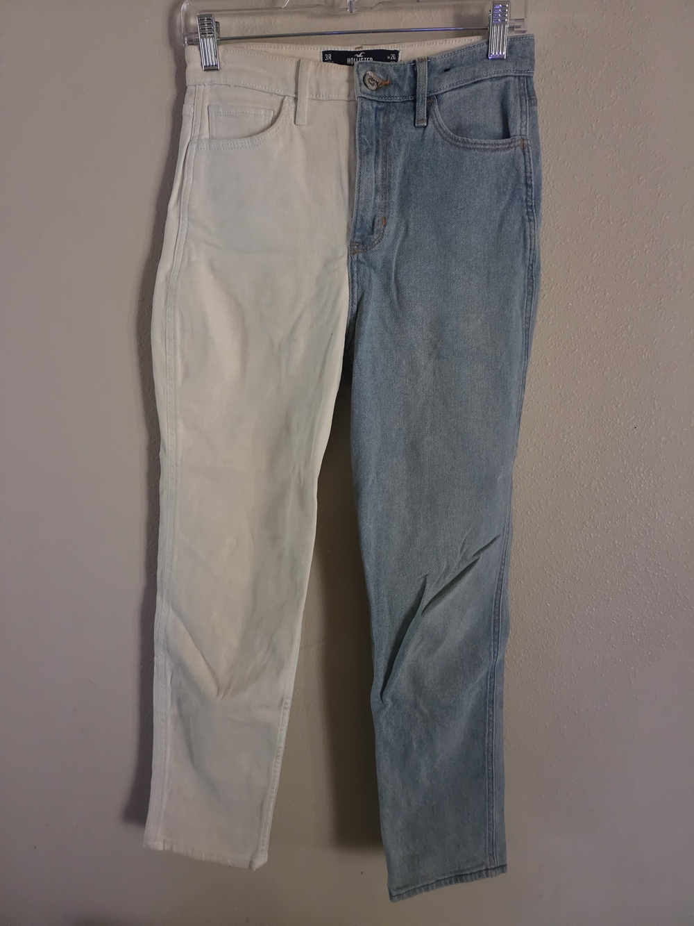 Hollister Two-Tone Straight Leg Jeans — Cream & Light Blue